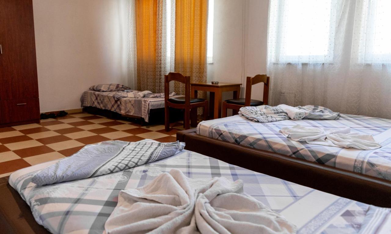 Hotel United Приштина Экстерьер фото